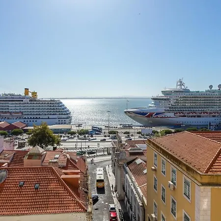 Alfama River View Apartmán *
