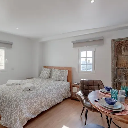 Alfama River View * Lissabon